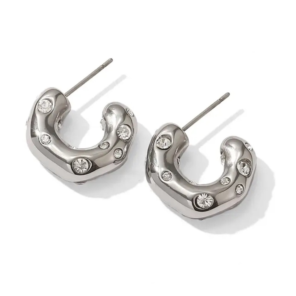 🌸18KT Gold over stainless Steel CZ “C” hoops - Picture 4 of 8